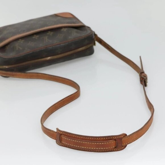 LOUIS VUITTON Monogram Trocadero 27 Shoulder Bag M51274 LV Auth 135529 - Picture 8 of 16